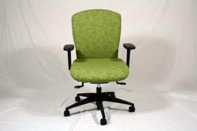 green adjustable task chair