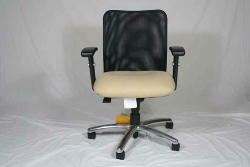 biege fabric task chair