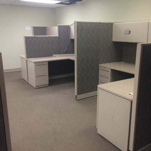 Pre-Owned cubicle by Allsteel