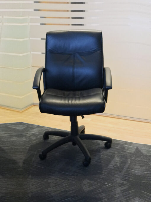 Office Liquidation Pre-Own Black Leather Mid Back Chair