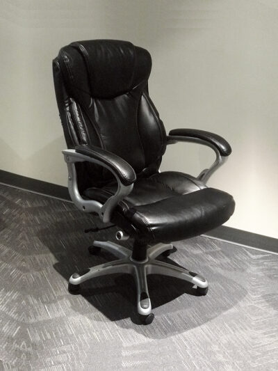 Office Liquidation Pre-Own High Back Fully Adjustable Chair